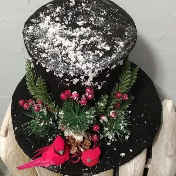 Hat Tree Topper - Picture 3 of 5